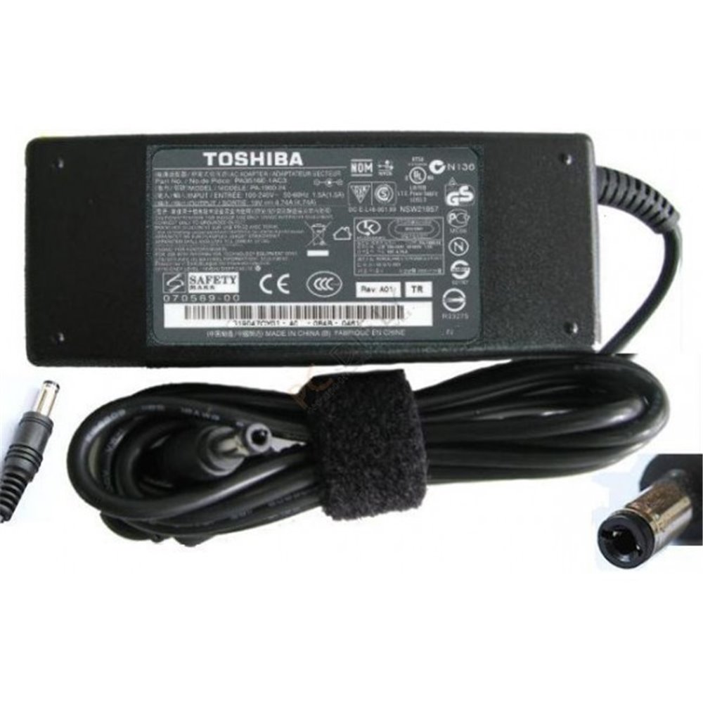 AC adaptér TOSHIBA 90W, 19V, 4.74A, originál