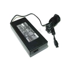 AC adaptér TOSHIBA 15V, 8A, konektor 4 pinový originál